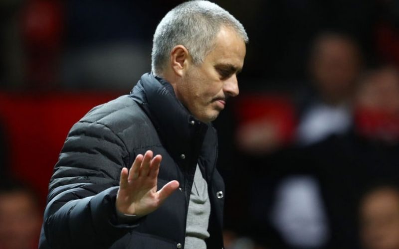 Mourinho-ball Triết lý phòng ngự phản công thực dụng