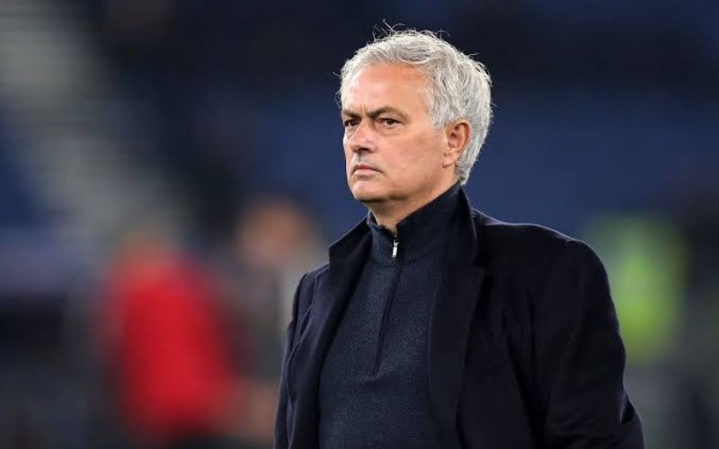 Sự đối lập hoàn hảo giữa Mourinho-ball và bóng đá kiểm soát