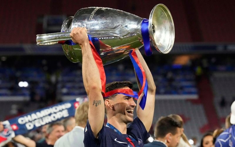 Hành trình lịch sử chinh phục chiếc cúp tai voi danh giá Champions League