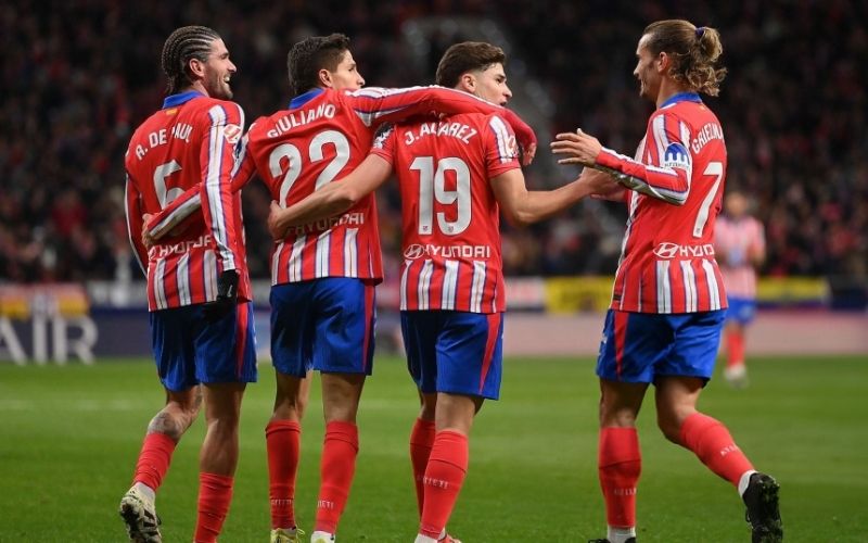 Atletico Madrid nổi tiếng với lối chơi máu lửa và tinh thần đoàn kết tuyệt vời